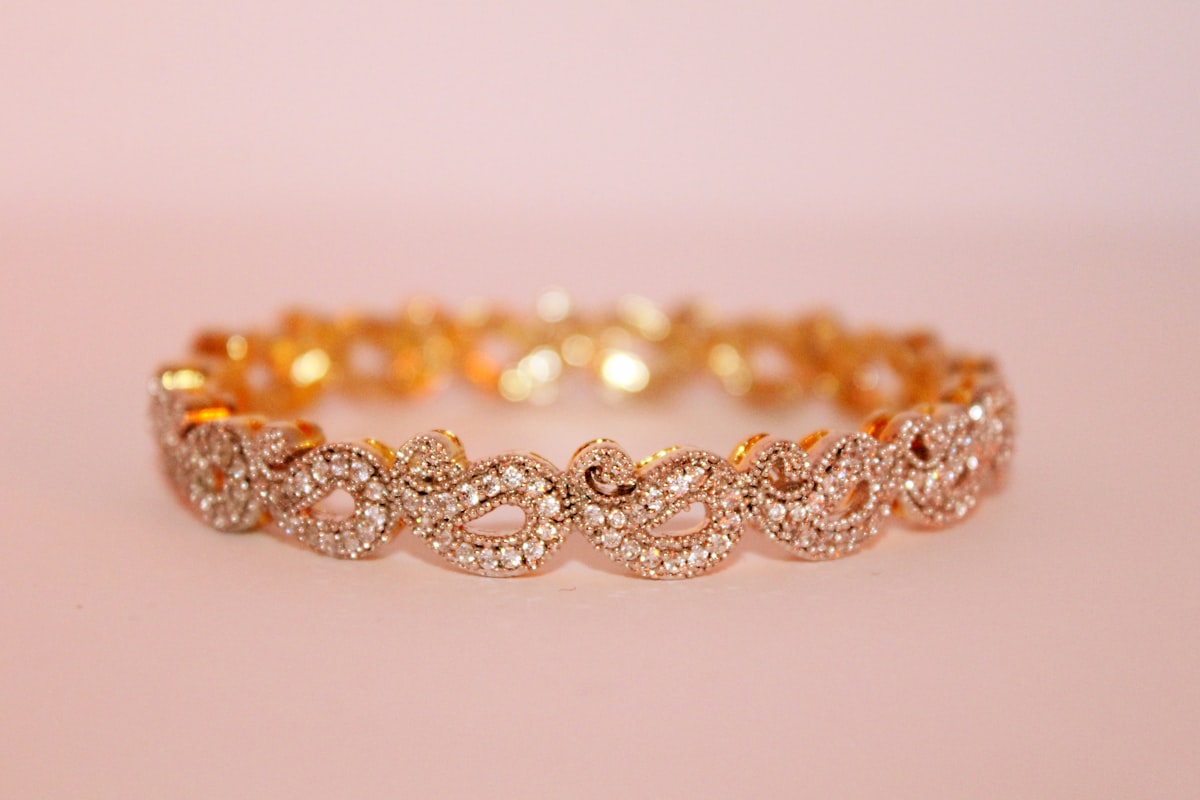Lumière — Collier pendentif pierre de lune — visuel 3